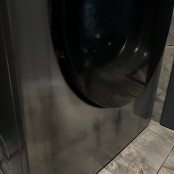 Arçelik Çamaşır Makinesinde Kalıcı Siyah Lekeler