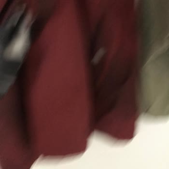 Yağmurluk Montta Beklenmedik Su Lekeleri