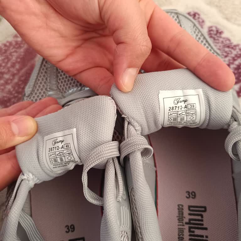 Trendyol'dan İki Kez Yanlış Numara Ayakkabı Gönderimi