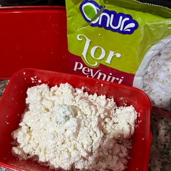 Migros Sanal Marketten Alınan Küflü Lor Peyniri Şoku