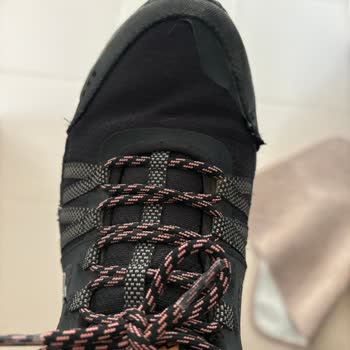 Skechers Ürünlerinin Dikiş Kalitesi Hayal Kırıklığı Yaratıyor
