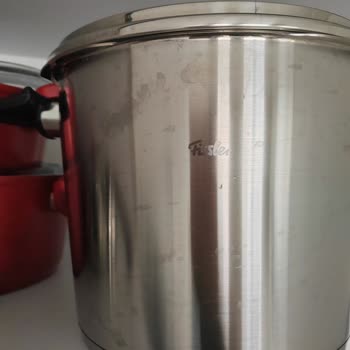 Fissler Yeni Alınan Düdüklü Tencerede Kararma Ve Yanık Sorunu