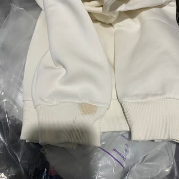 Tozlu.com'dan Gelen Lekeli Ürün Ve Yetersiz Müşteri Hizmeti