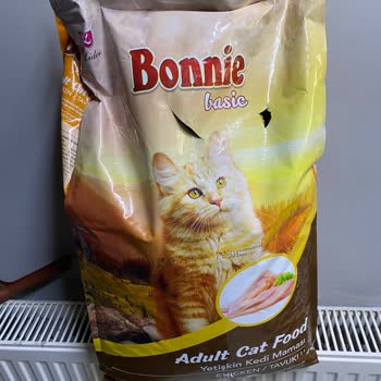 Amazon'dan Gelen Hasarlı Mama Paketi Hayal Kırıklığı Yarattı