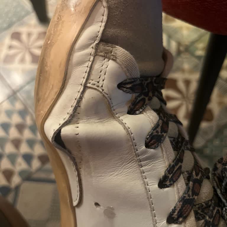 Orijinal Olmayan Ürün Ve Kötü Müşteri Hizmeti