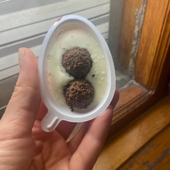 Kinder Joy'da Beklenmedik Kabarcıklar