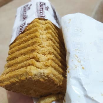 Tam Buğday Unlu Bisküvilerin Kırık Çıkması