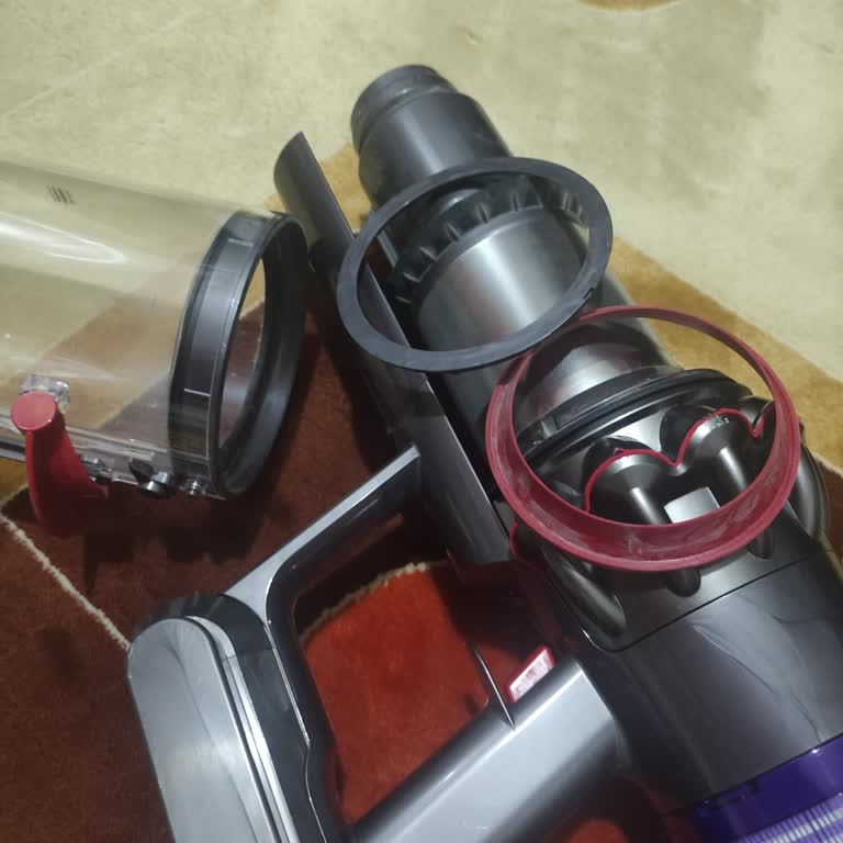 Dyson V11 Süpürge Hazne Sorunu