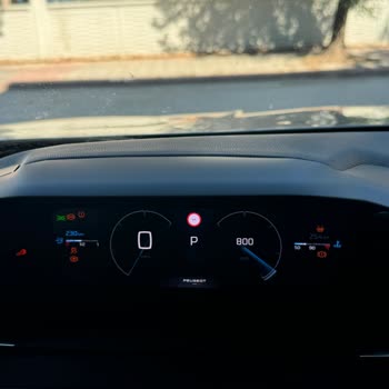 Yeni Araçta Sürekli Arıza Ve Yetersiz Servis Desteği