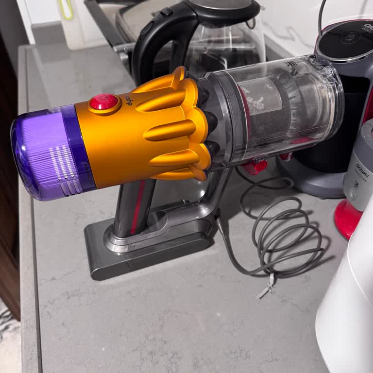 Yeni Aldığım V12'nin Batarya Sorunu