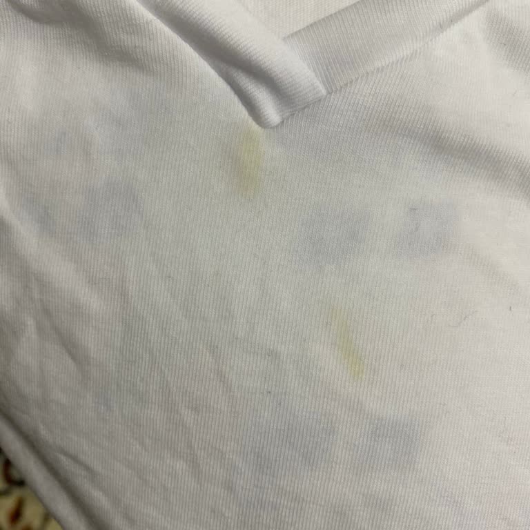 OMO'nun Hayal Kırıklığı: Leke Çıkarmayan Deterjan