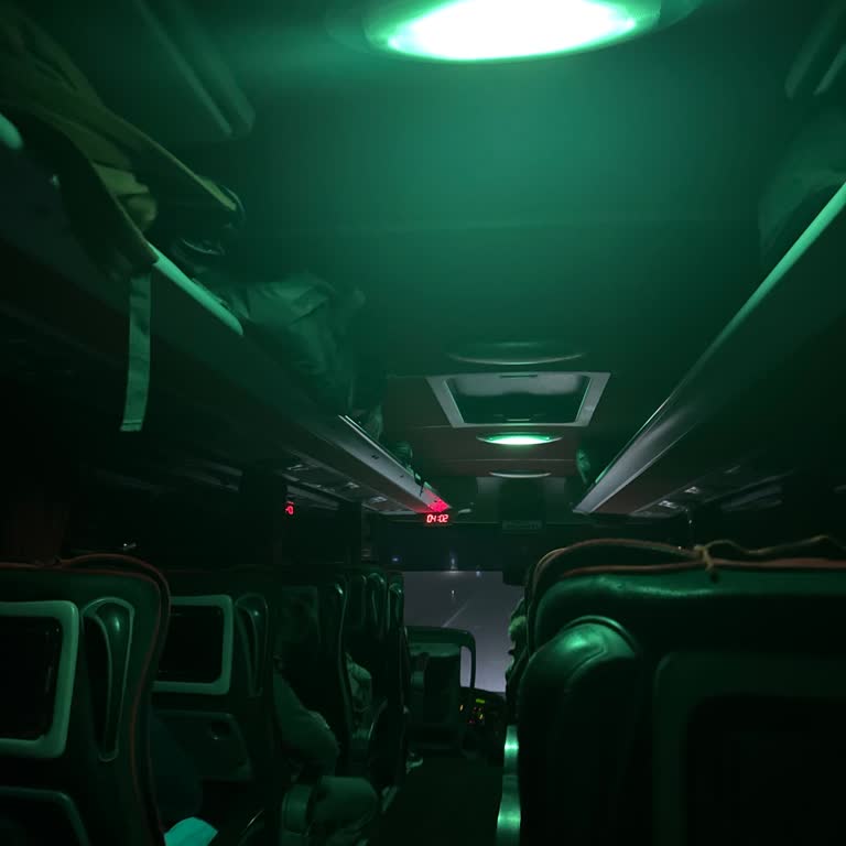 Gece Yolculuğunda Hayal Kırıklığı: Soğuk Ve Işıklı Bir Deneyim