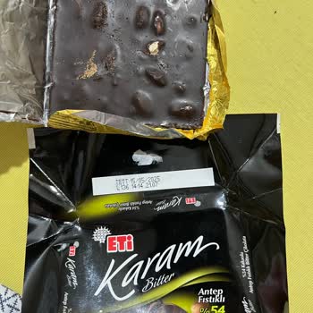 Taze Tarihli Çikolata Kurtlandı!