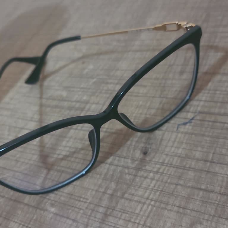 Gözlük Klipsi Sorunu Ve İletişim Eksikliği