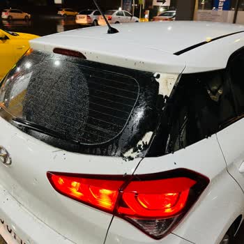 Hyundai İ20 Arka Cam Patlaması Sorunu