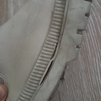 Dayanıksız Botlar Ve İade Sorunu