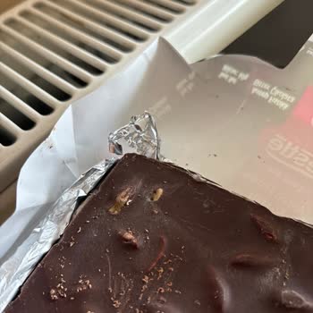 Migros'tan Alınan Çikolatada Güve Sorunu Ve Sağlık Endişesi