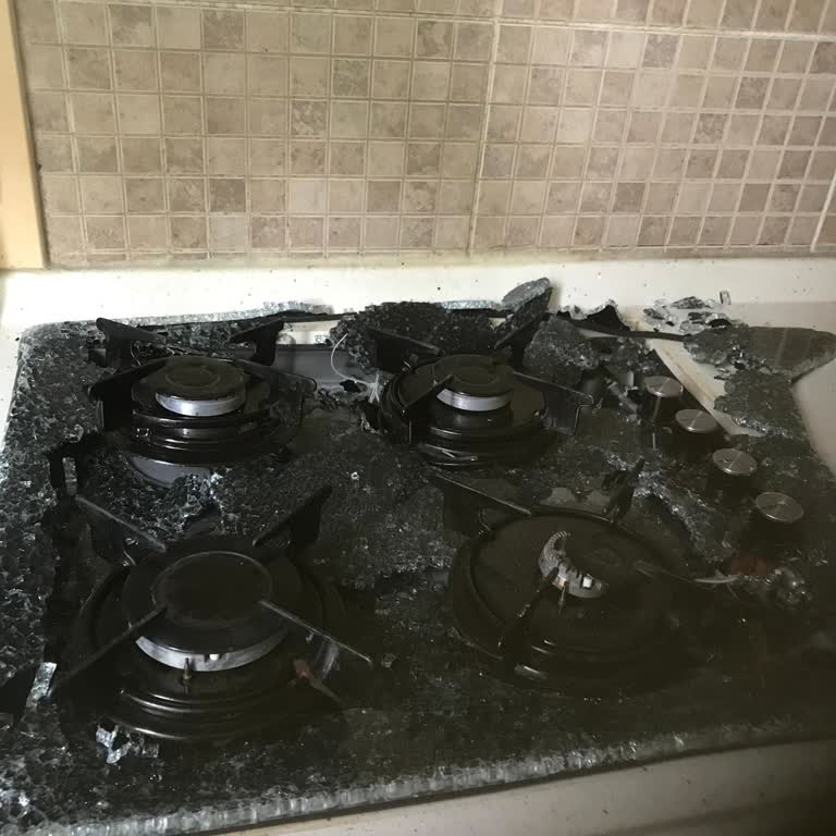 Patlayan Luxell Cam Ocak Korkusu