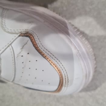 Hummel Ayakkabının Hızlı Deformasyonu