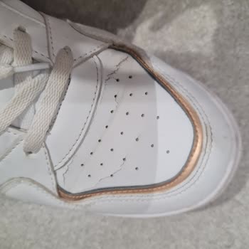 Hummel Ayakkabının Hızlı Deformasyonu