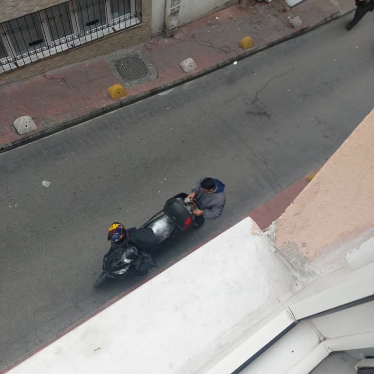 Siparişim Kuryenin Elinde Buharlaştı!