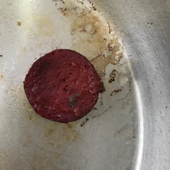 Marketten Alınan Sucuktan Çıkan Şaşırtıcı Madde