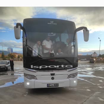 Geciken Otobüs Ve Saygısız Personel Deneyimi