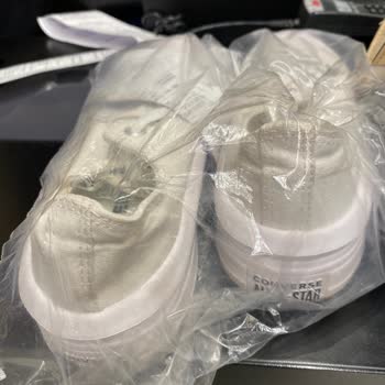 Converse Ayakkabıda Betonlaşan Topuk Sorunu