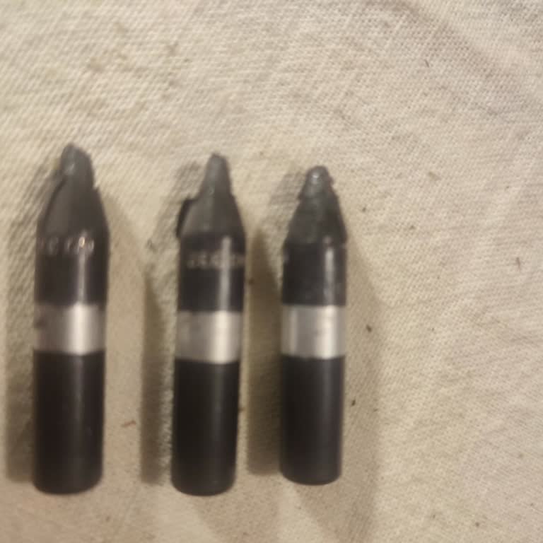 Kalemtıraş Sorunu Nedeniyle Kullanılamayan Göz Kalemleri