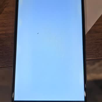 Reeder Garanti Kapsamındaki Telefon İçin Ücret Talebi Şoku