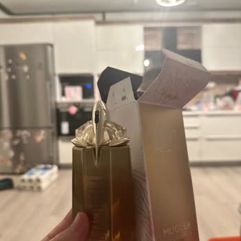 Boyner Parfüm Kutusunda Dökülme Sorunu