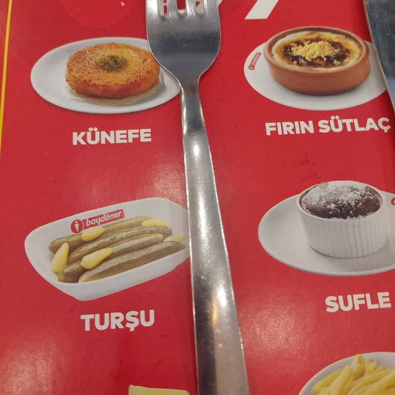 Soğuk Yemekler Ve Eksik Hizmetle Hayal Kırıklığı