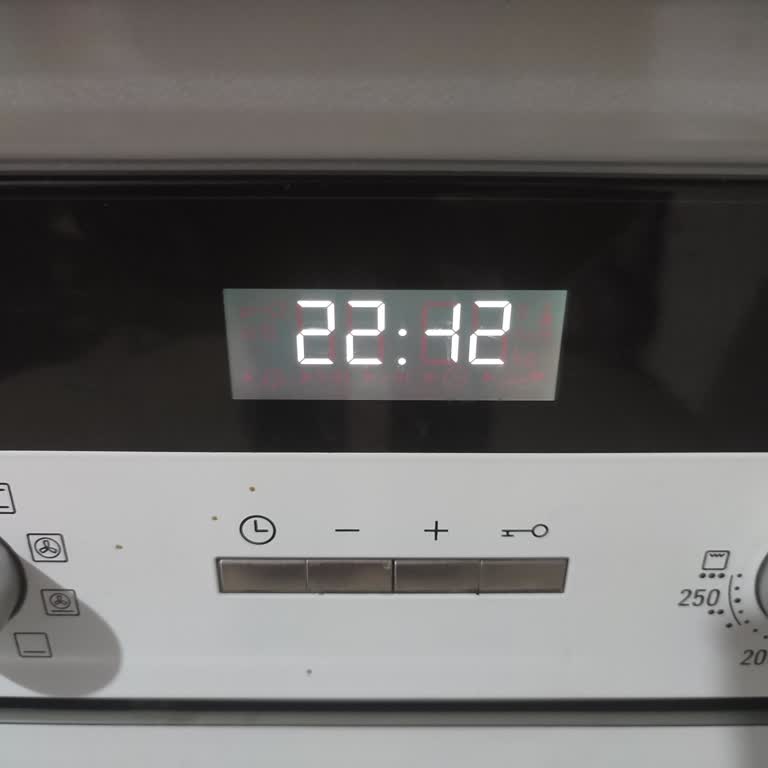 Siemens Fırının Saat Göstergesi Sorun Çıkarıyor