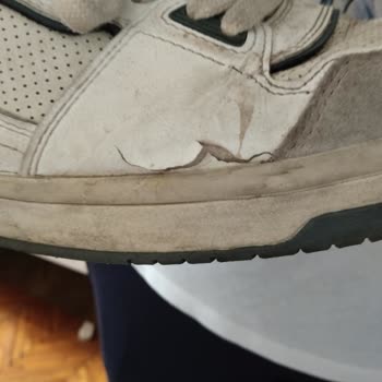 Kalitesiz Ayakkabı Ve Ücret İadesi Talebi