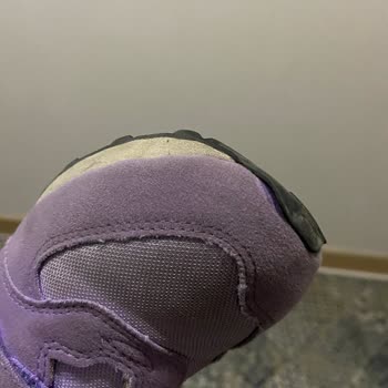 New Balance Ayakkabı: Kısa Sürede Yıpranma Ve İlgisiz Garanti