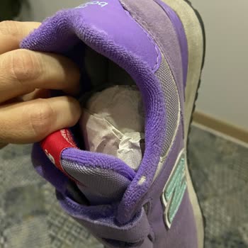 New Balance Ayakkabı: Kısa Sürede Yıpranma Ve İlgisiz Garanti