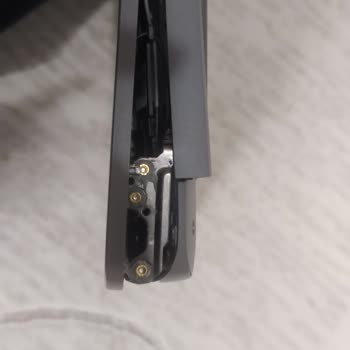 Lenovo Ideapad Menteşe Ve Çerçeve Sorunu