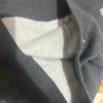 Yeni Alınan Sweatshirt'te Şok Edici Tüylenme Sorunu