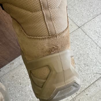 Lowa Bot: Yırtık Ve Hayal Kırıklığı