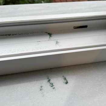 Vivense Köşe Koltukta Sağlık Sorunlarına Yol Açan Dolgu Malzemesi Problemi