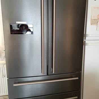 Windsor Refrigerator by Vestel Stopped Cooling, Replacement Delayed for Over a Year