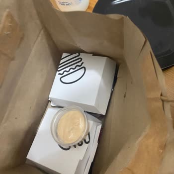 Shake Shack Order Delivered Incomplete, Yet Full Payment Charged