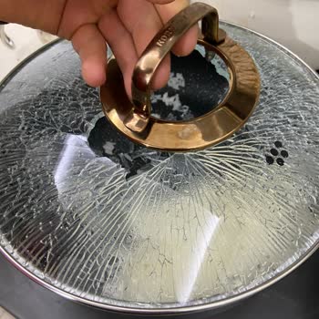 Korkmaz Granit Tencere Kapağı Kendiliğinden Patladı