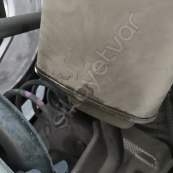 Renault Clio Evolution: Sürekli Su Sızıntısı Ve Servis İlgisizliği
