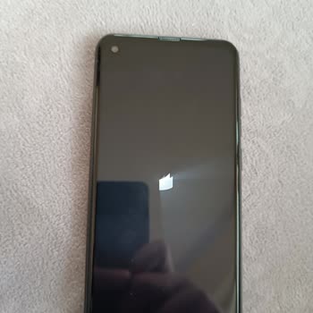 Reeder Telefon: Kendi Kendine Açılıp Kapanan Hayal Kırıklığı