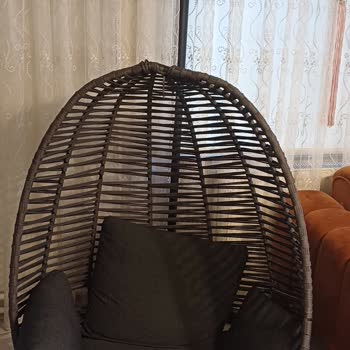 Kırılan Salıncak Nedeniyle Yaşanan Tehlikeli Kaza
