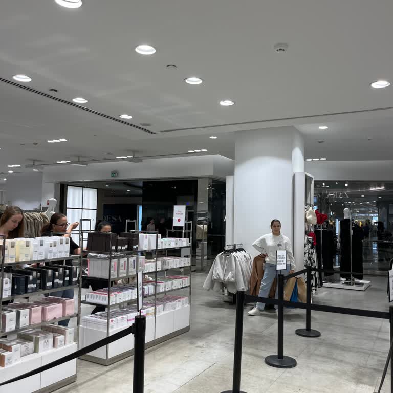 Zara Mağazasında Müşteri Hizmetleri Sorunu