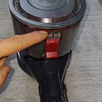 Hoover Süpürgenin Kırılan Parçası Mağduriyet Yaratıyor