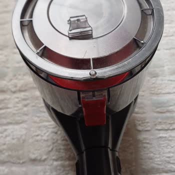 Hoover Süpürgenin Kırılan Parçası Mağduriyet Yaratıyor