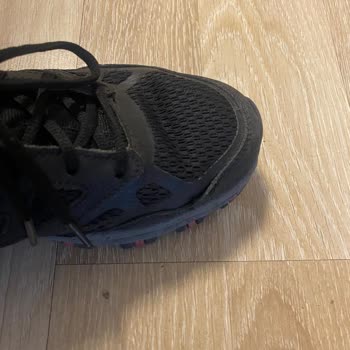 Skechers Ayakkabıda Üretim Hatası İddiası Ve İnceleme Sorunu